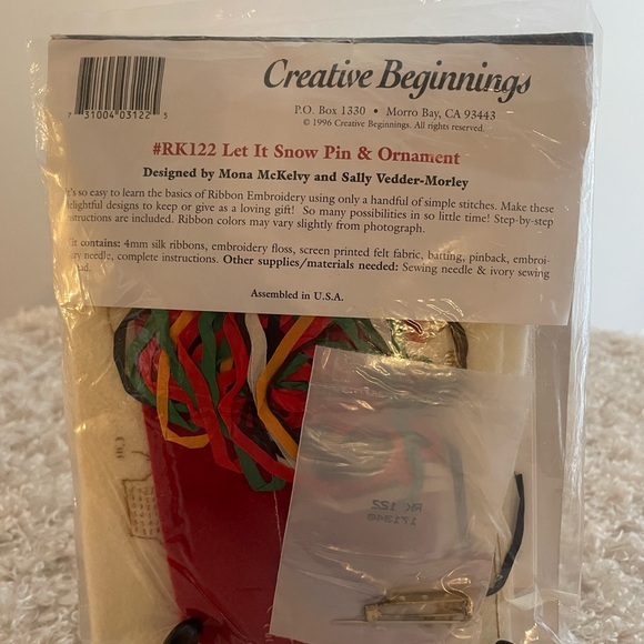 Creative Beginnings Silk Ribbon Embroidery Kit Let It Snow Ornament Pin Sealed - Picture 3 of 3